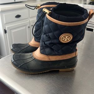 Tory Burch rain boots gently warn
